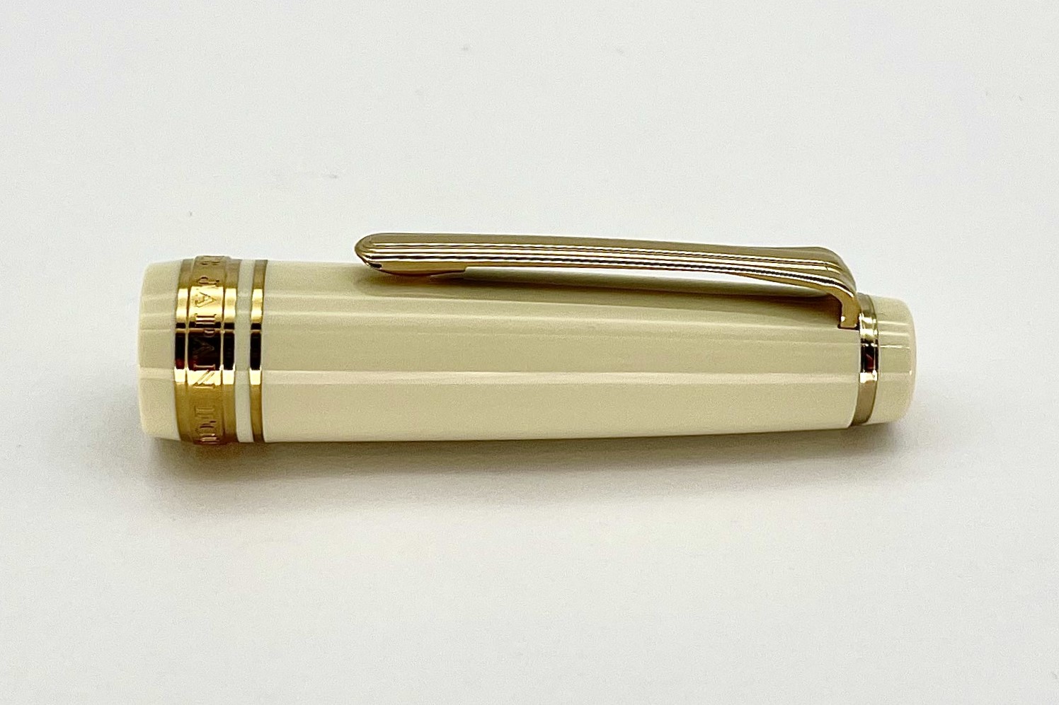 SailorProgearSlimMiniIvoryGTFountainPen_J